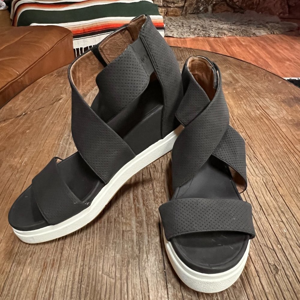 Dr Shoals Sheena Sandal